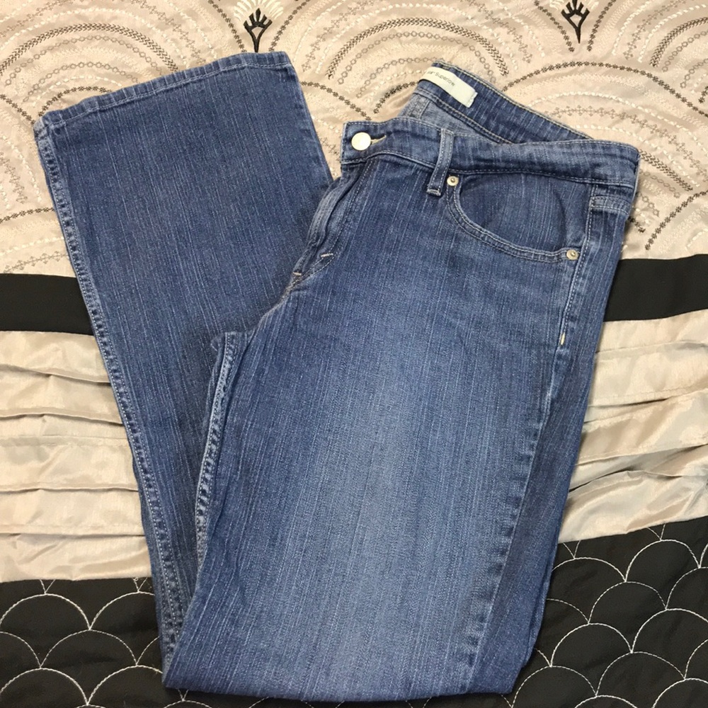 Levi jeans
